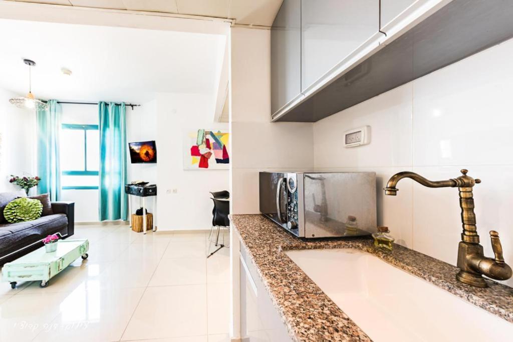 Luxury Apartment On The Lake ทิเบเรียส ภายนอก รูปภาพ